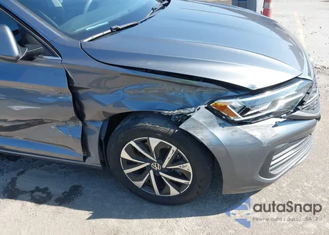 2022 Volkswagen Jetta 1.5T S z USA, uszkodzony, nr VIN 3VWCM7BU2NM021105